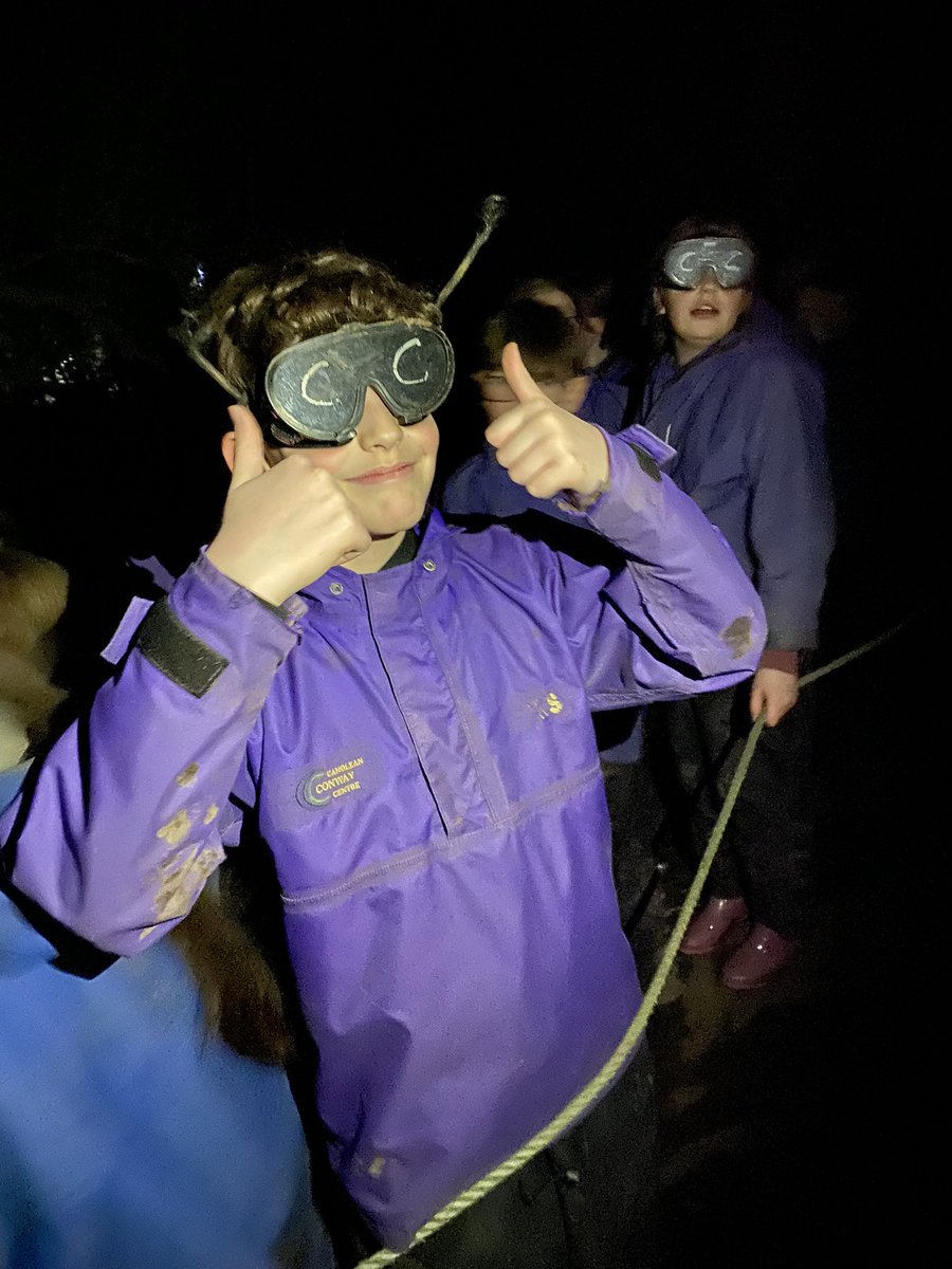 Class 6F tweet media