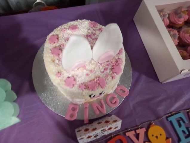 Thank you <a href="/QSPA/">Eran Katz</a> for a fun evening of Easter Bingo! Lots of effort for the enjoyment and benefit of all the children … much appreciated! 🥰 And accomplished number calling by Sophia! 👏👏👏 <a href="/QueensLowerSch/">Queen's Lower School</a>