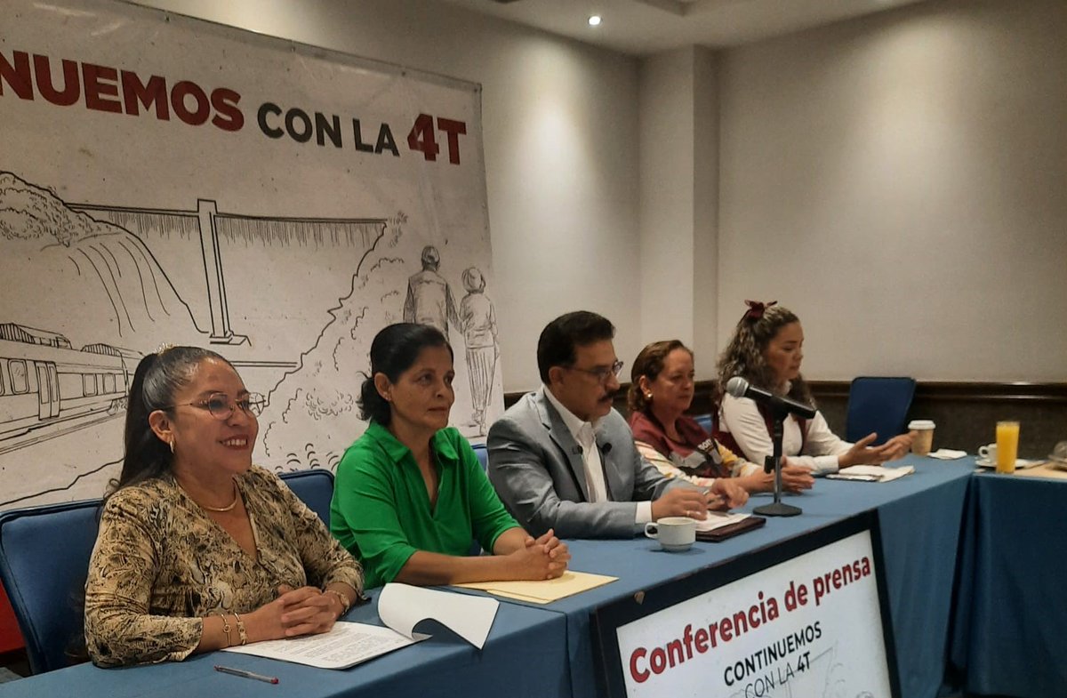 marcatextos's tweet photo. El candidato al Senado, @DrCarlosLomeli, reveló un audio en el que se escucha la voz de su adversario de #MC, Alberto #Esquer, con el que se denuncia un presunto desvío de recursos destinado a uniformes escolares del programa #RECREA, para cubrir la falta de pagos al #IPEJAL. https://t.co/L662kM1pfS