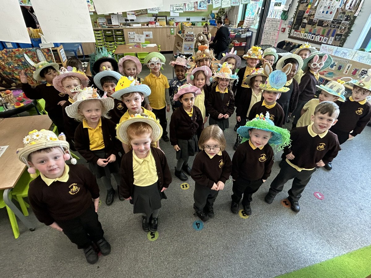 EastfieldPSHull's tweet image. Happy Easter from FWK 🐣 Thank you to all of our wonderful parents and carers for supporting the children with making their bonnets and egg displays at home, we thoroughly enjoyed the bonnet parade 😊 🐣 🐰 #epsFWK