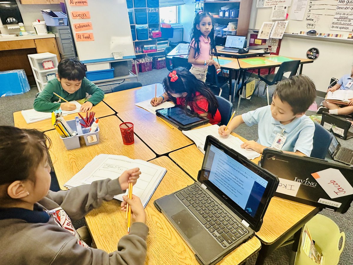 MsBmvalles's tweet photo. Students work on fiction and non-fiction reading responses. Their love ❤️ for reading 📚is contagious! #thereadinglife https://t.co/ZyF8pRfoy6