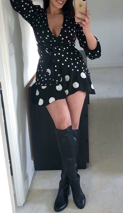 The thicker the thighs, the sweeter the prize 💋 https://t.co/owm1ZDhSKE
