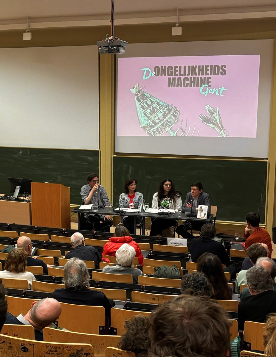 masereelfonds's tweet photo. Koen Bogaert, Dirk Holemans en Hannah Aziza Ghulam Farag en Masereelfonds bestuursleden Jelle Versieren en Angeline La Rouge in gesprek met Apache-hoofdredacteur Karl van den Broeck rond ongelijkheid en het boek van Paul Goossens.
@EPO_Uitgeverij https://t.co/OFTwKCGYY5