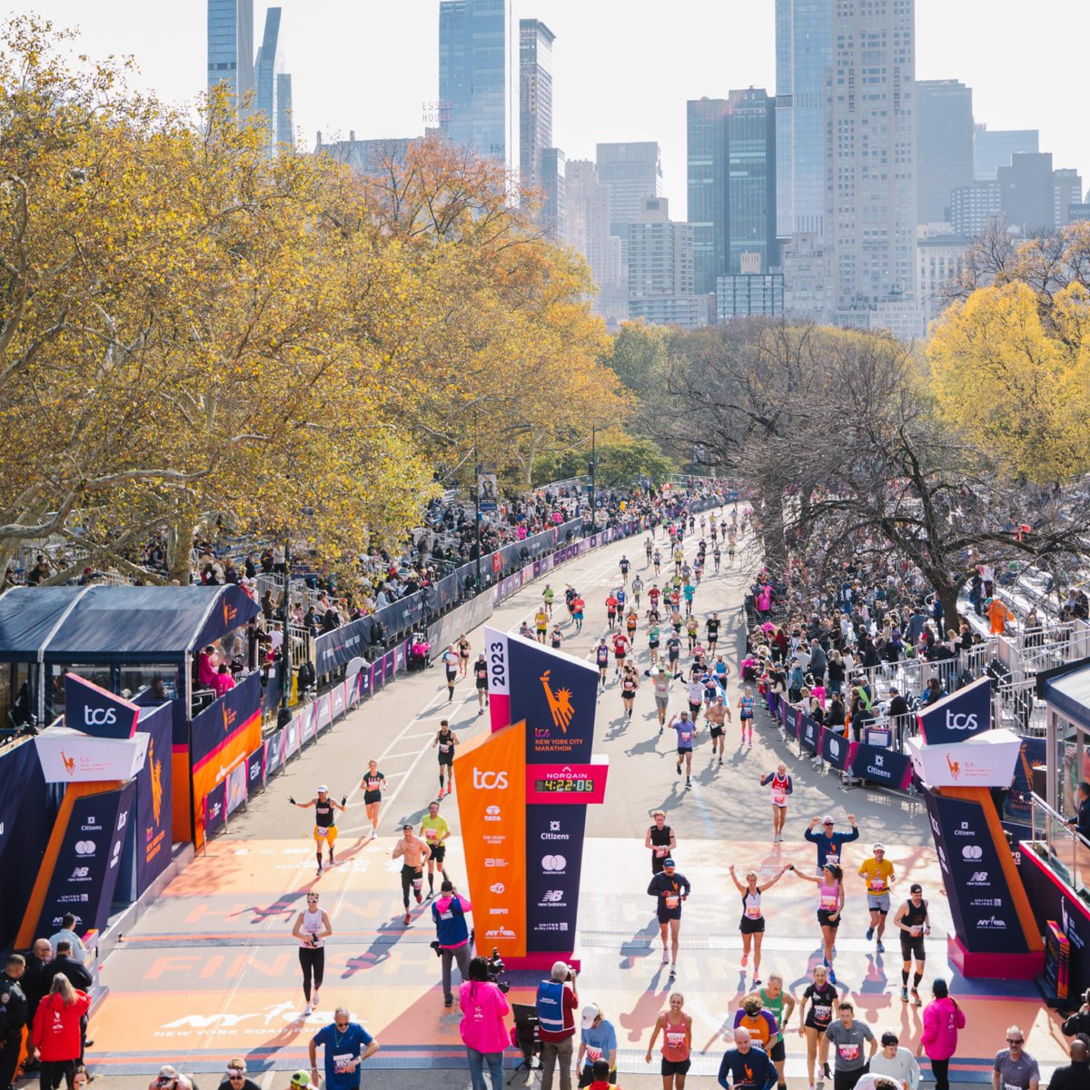 The #TCSNYCMarathon has been nominated for @USATODAY’s 10Best Readers’ Choice Awards for being one of the best marathons in the country!🥳🗽 You can vote once per day until voting ends on Monday, March 25 at 12:00 p.m. ET. Vote today🗳: bit.ly/3Trkpik