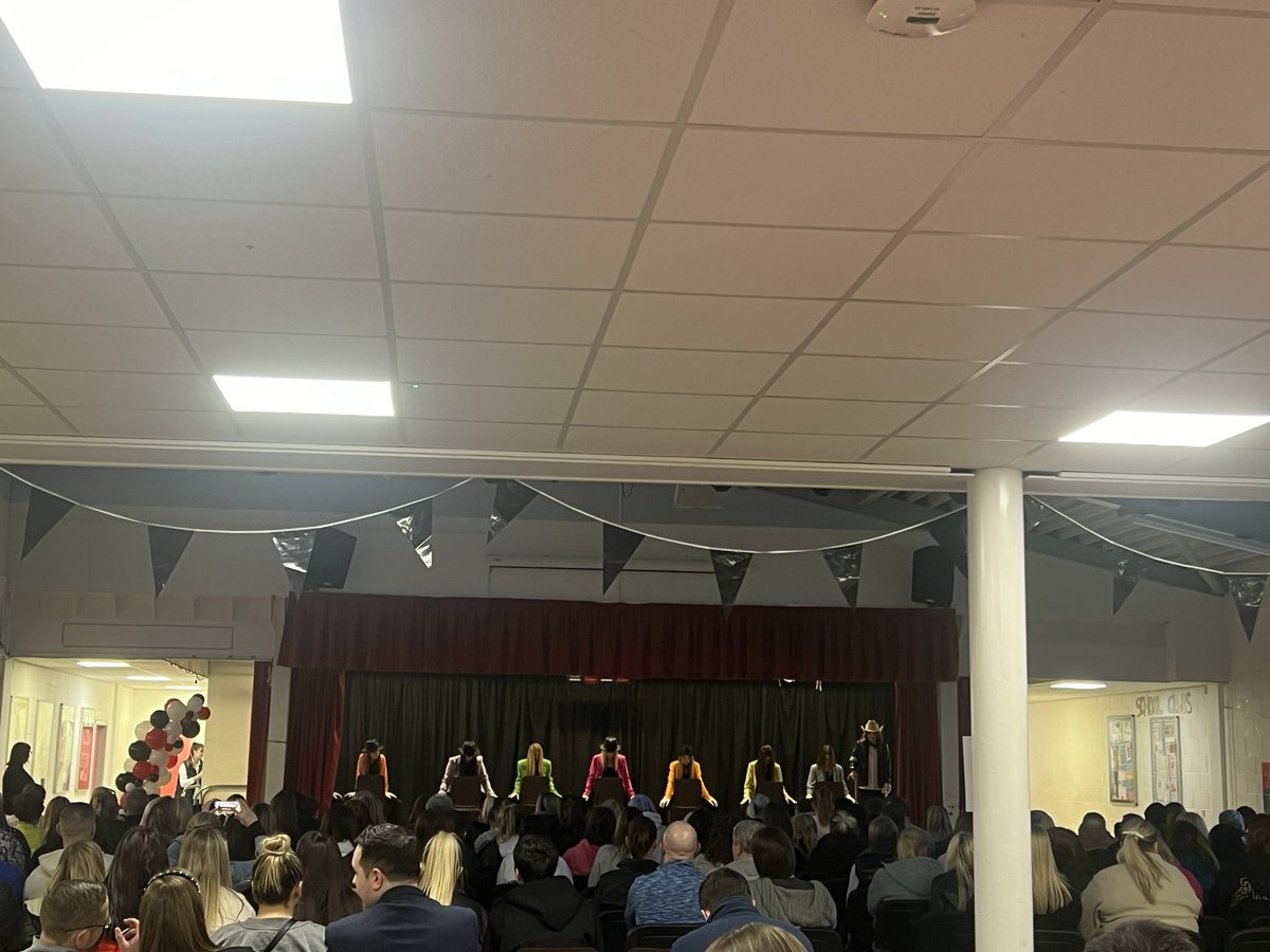 drumchapelhigh's tweet image. Well done to all of our wonderful dancers who performed in the Dance Showcase tonight!! Thanks to Miss Smith and our dance leaders for organising! 💃🏼🪩🙌🏻🎉