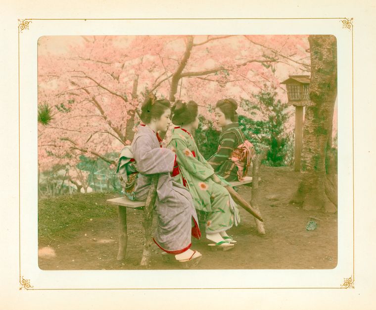It's the first official day of spring and pretty soon your book club can meetup at the park again 🌸🌸🌸🌸

Conversation under the Cherry Tree. 1890–1909. #NYPLDigitalCollections, ID: 119452