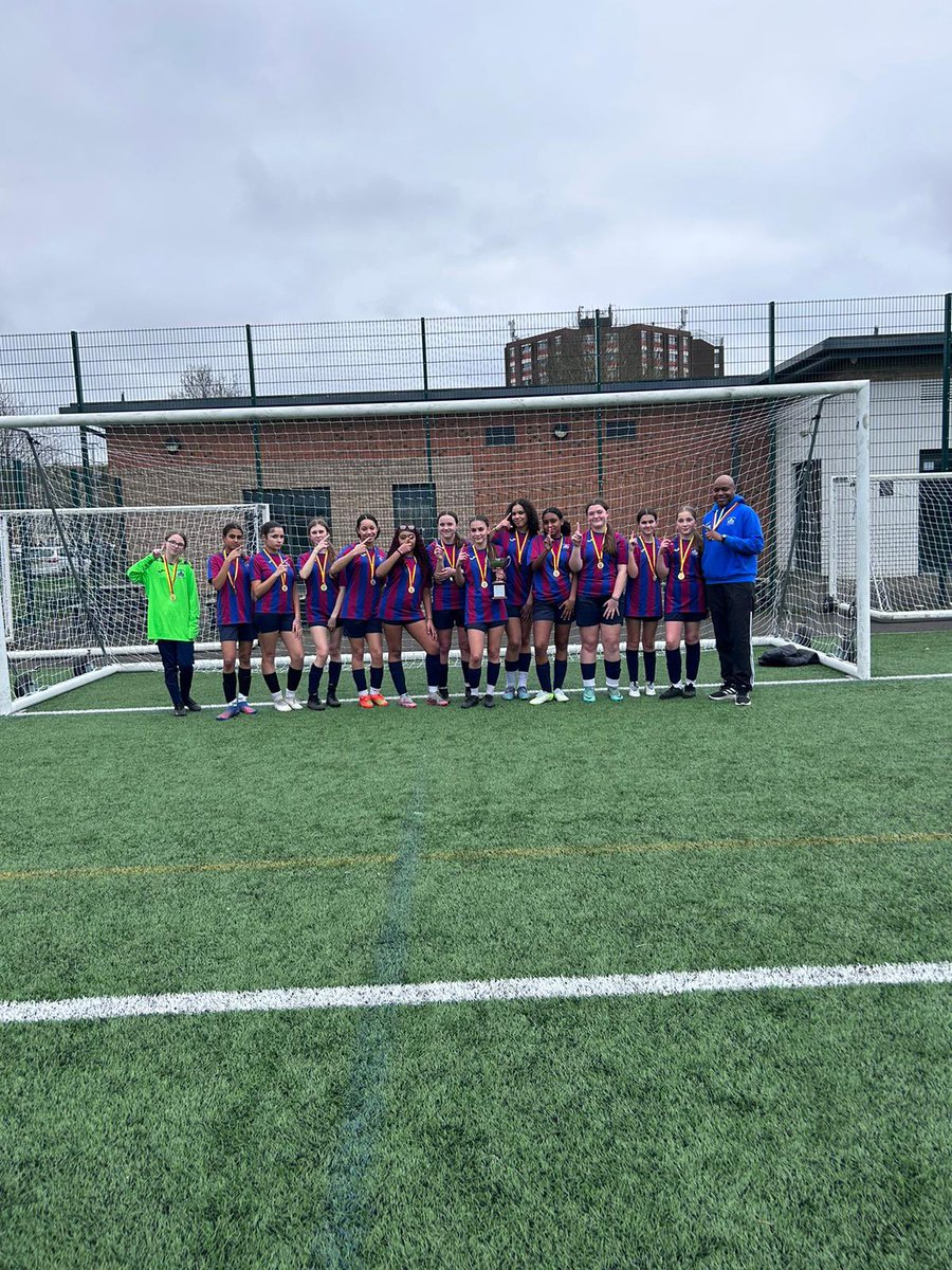 Chiswick School PE tweet media