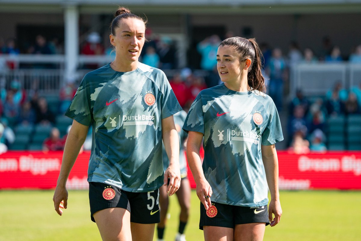 ThornsFC's tweet photo. The moment you dream of 🥹✨ 

Congratulations to our very own @oliviakatoa on your professional debut! 👏 https://t.co/77Mfd9y3fJ