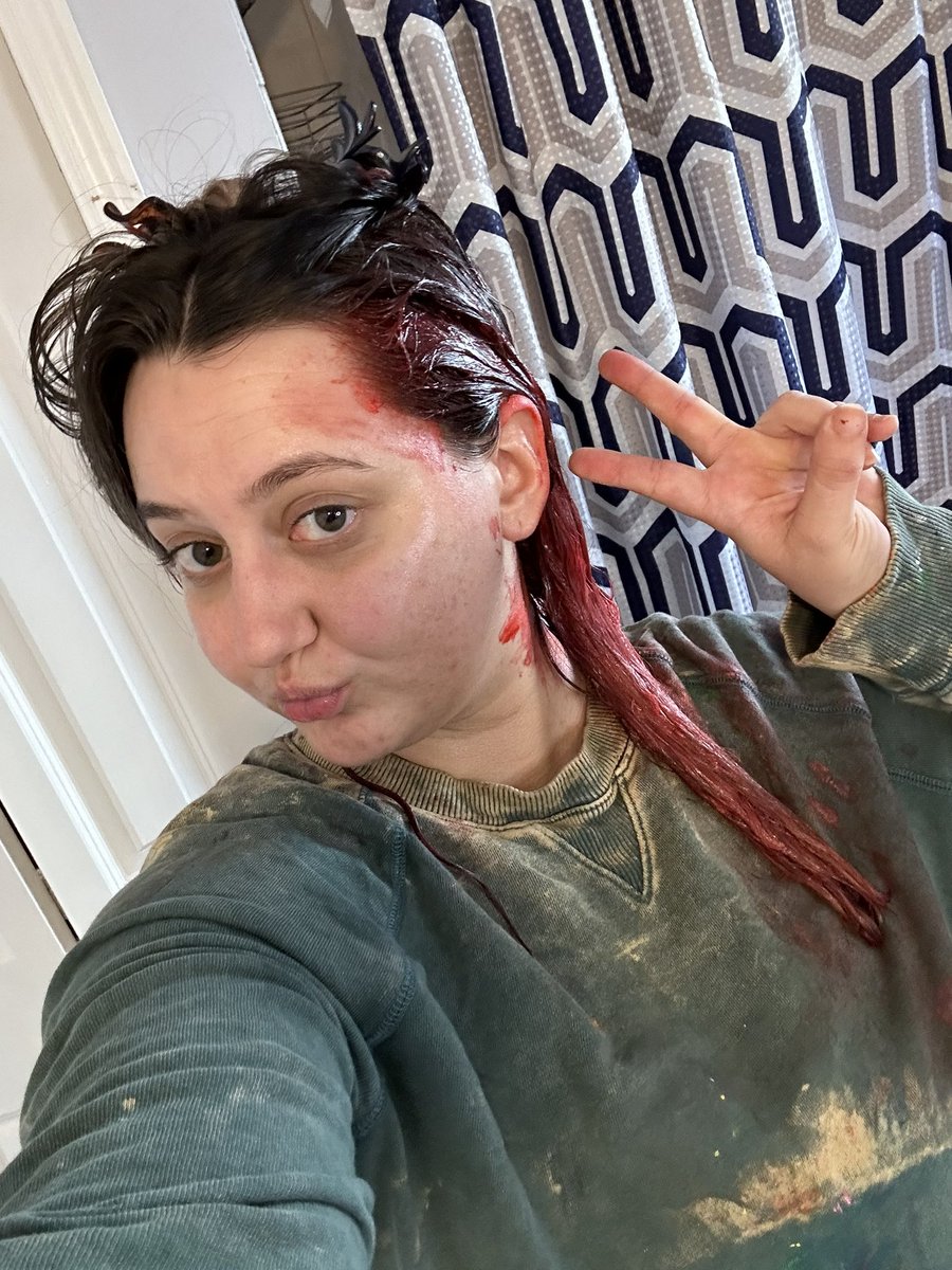 messycarroll's tweet photo. Vote for me cause rip to the hundreds of dollars I spent on the blonde for a Twitter tournament! #VoteMessy #108Tourney https://t.co/W0Fp5fFnwQ