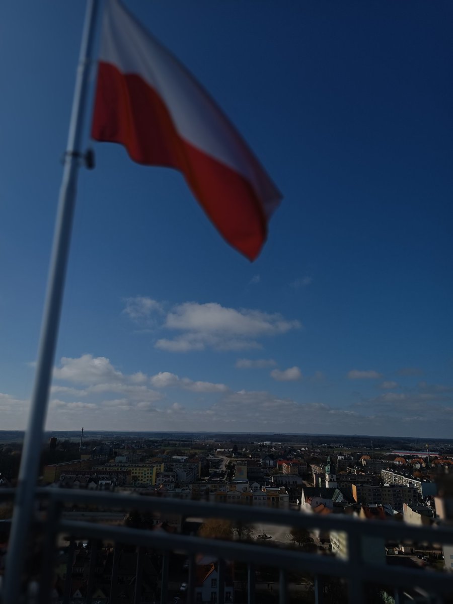 Kampania wre 🔥

Dziś z drobną pomocą z Gdańska – zwiedzamy Człuchów, plakatujemy, ulotkujemy, rozmawiamy. Za mną już 2 500 rozdanych ulotek!