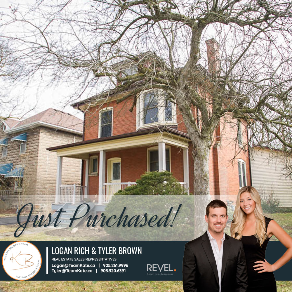 TeamKateAgents's tweet photo. #JustPurchased! Congratulations to #AgentLogan and #AgentTyler's clients on their purchase of this fantastic home. Time to celebrate! #RealEstate #Brantford
Revel Realty Inc. - The Kate Broddick Team
Logan Rich - Real Estate Sales Rep
Tyler Brown - Real Estate Sales Rep https://t.co/OKZi5gdewL