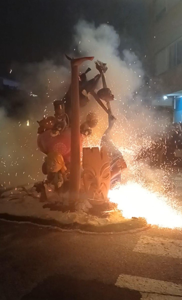 xDanacat's tweet photo. #Fallas24
#FallaInfantil https://t.co/v8uT9wrGDN
