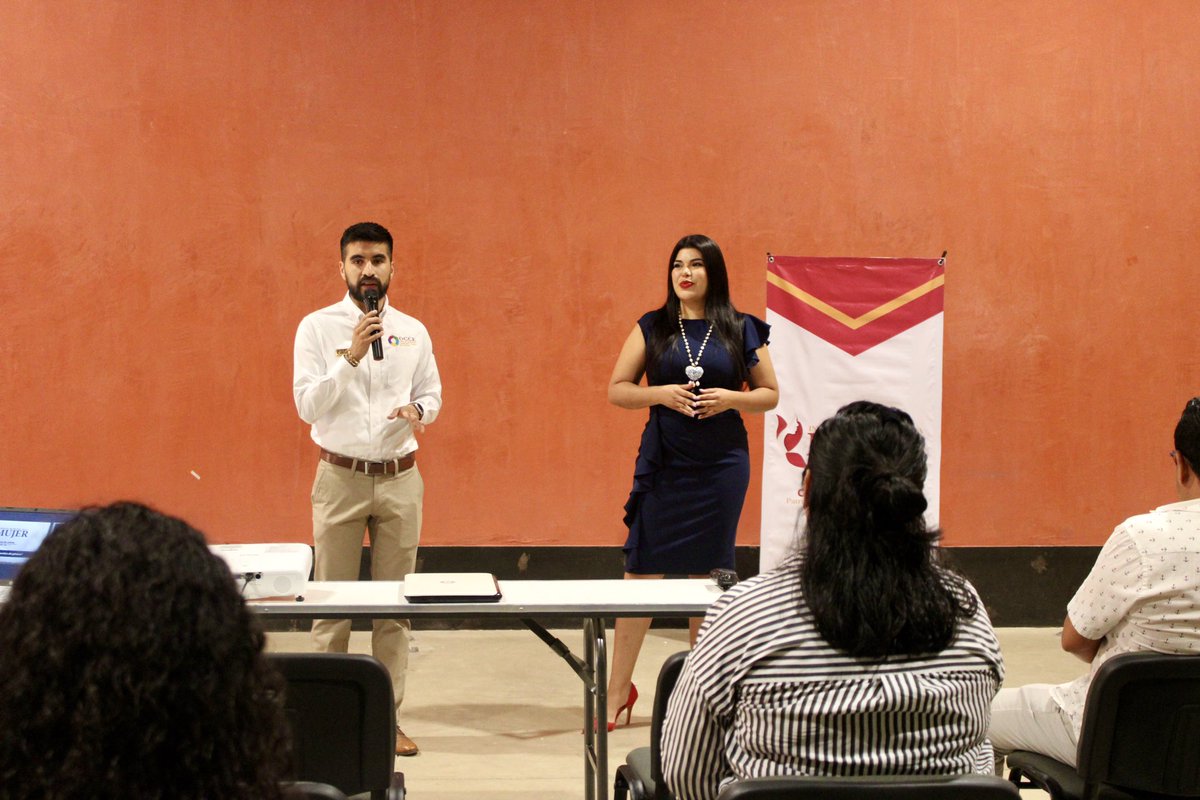 IMMOax's tweet photo. En un ejercicio de capacitación constante y de coordinación con los diversos niveles de gobierno, el @IMMOax, impartió al personal de la @OCCE_GobOax, la ponencia ¿Qué es la perspectiva de género? https://t.co/CcWDxiT3q6