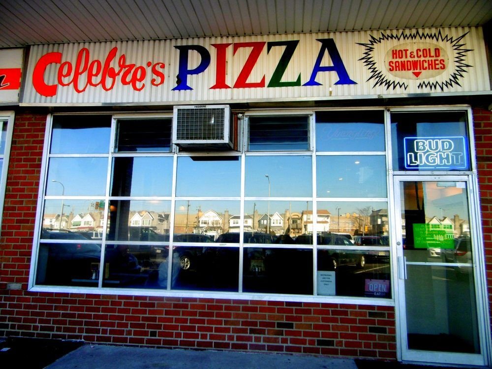 Goodeats123's tweet photo. Did you know that #Richie #Ashburn's favorite #food was from a South #Philly pizzeria
#Celebre's #Pizzeria 
1536 Packer Ave #Philadelphia, PA 19145 https://t.co/jMMoKPx9x9