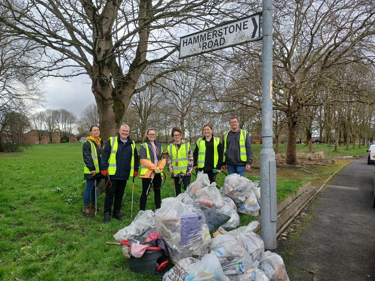 The Waste and Recycling Team were busy today with a litter pick in Gorton as part of the Great British Spring Clean. Get involved: orlo.uk/9VKA4  If you are taking part - share your pictures and videos using hashtag #McrSpringClean24