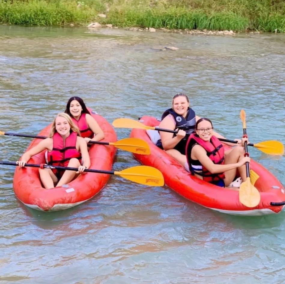 sonsriocibolo's tweet photo. Say goodbye to boring spring breaks! Son's River Ranch offers endless excitement with our river activities and luxurious accommodations. Book now and let the fun begin! #ExcitingSpringBreak #RiverFun #SpringBreakFun #SpringBreakVacation #FunInTheSun #RiverRanch #CountryEscape https://t.co/ba1N4ucZGm