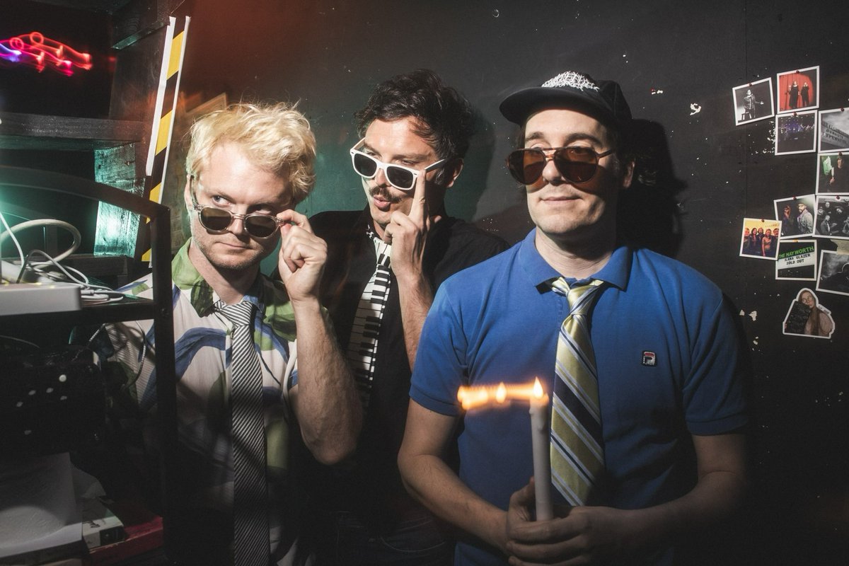 The Sloppy Boys 📀 (@thesloppyboys) on Twitter photo We’re playing at <a href="/LodgeRoom/">Lodge Room</a> in LA with <a href="/DontStopOrWell1/">Don't Stop or We'll Die</a> & Lamar Woods on 4/6!
Then we’re playing Chicago & Milwaukee with <a href="/dearblanca/">Dear Blanca</a> and Rhode Island with <a href="/BigGrandeTweets/">Big Grande</a>
Tickets linktr.ee/thesloppyboys
📸 <a href="/justoffthesix/">Andrew Levy</a> We’re playing at <a href="/LodgeRoom/">Lodge Room</a> in LA with <a href="/DontStopOrWell1/">Don't Stop or We'll Die</a> & Lamar Woods on 4/6!
Then we’re playing Chicago & Milwaukee with <a href="/dearblanca/">Dear Blanca</a> and Rhode Island with <a href="/BigGrandeTweets/">Big Grande</a>
Tickets linktr.ee/thesloppyboys
📸 <a href="/justoffthesix/">Andrew Levy</a>