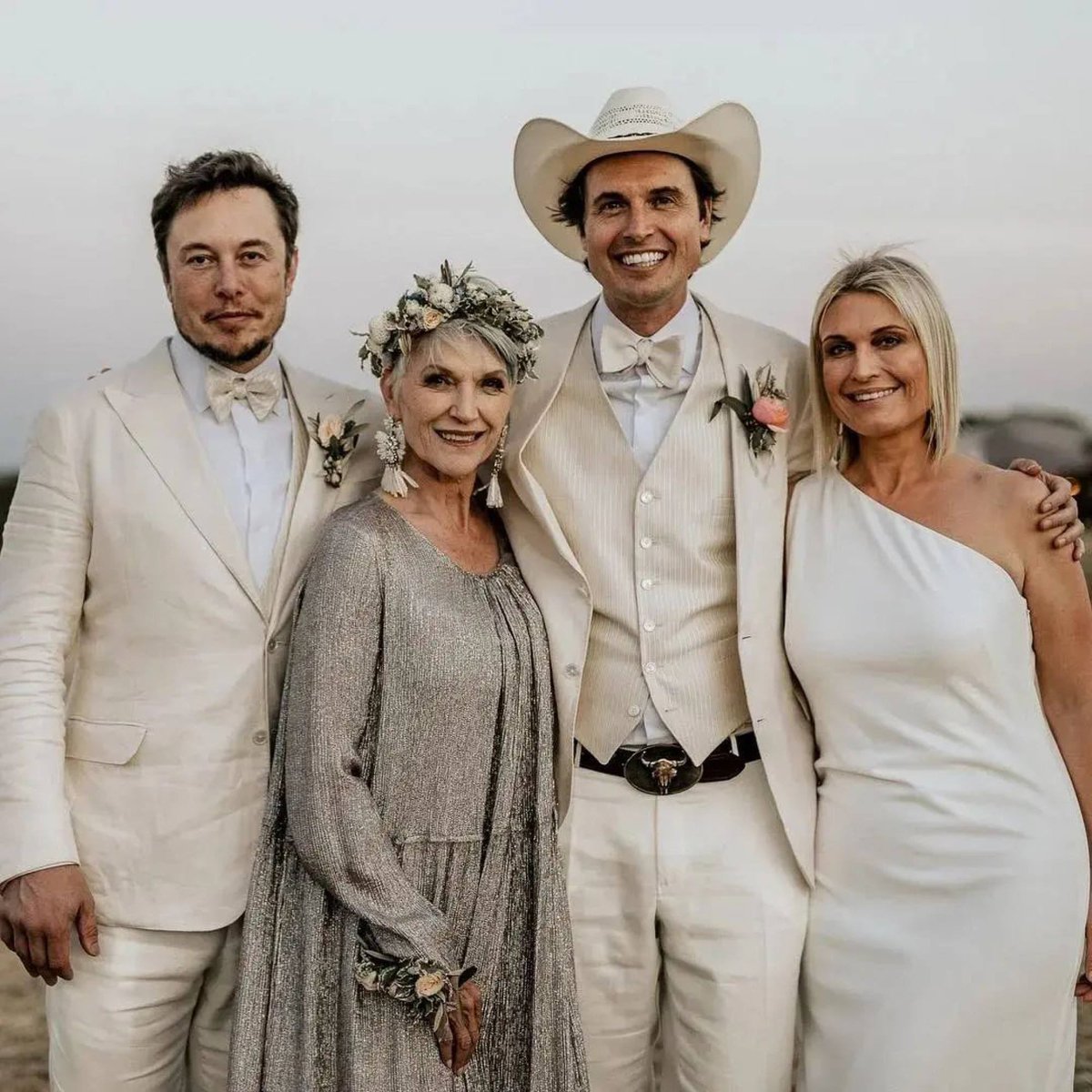 <a href="/mayemusk/">Maye Musk</a> <a href="/ToscaMusk/">Tosca Musk</a> Your book helped me through a difficult time in my life 🤍
You and your child’s are an inspiration 🤍
<a href="/elonmusk/">Elon Musk</a>