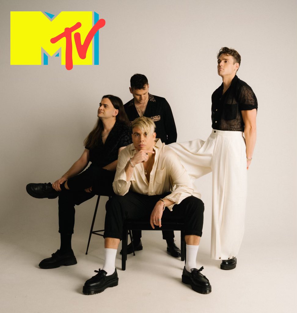 Thanks so much @mtvitalia for including FEAR in the Rock Top 10! Massive love for the support so far on this track. Grazie! 🖤🖤x 📸 @Rory_Barnes