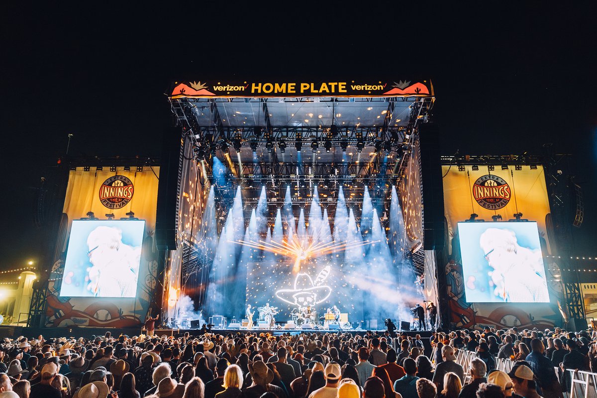 ClearwingOnX's tweet photo. C3 Presents recently had Clearwing provide sound and lighting on three stages for this year's Innings Festival and the inaugural Extra Innings Festival in Tempe, AZ!

Photos by Dusana Risovic and Taylor Regulski. 

#clearwingprod #cwpgigs https://t.co/vOxIhZ1Wwz