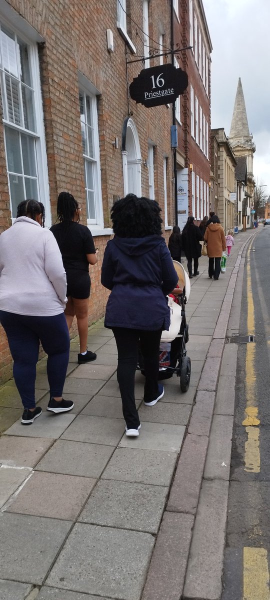 FaustinaYang6's tweet photo. Peterborough Mums UK well-being walk and cafe meet up. Everyone loved it, stress free activity, and spirit lifting, connecting mums. #community #Wellbeing #supportmums https://t.co/bVZoDgZWo3