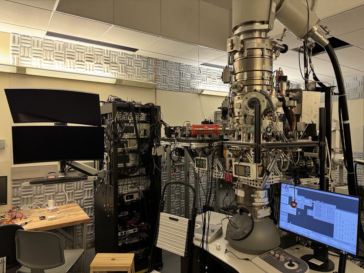 Laser breadboards are back on the laser phase-contrast microscope