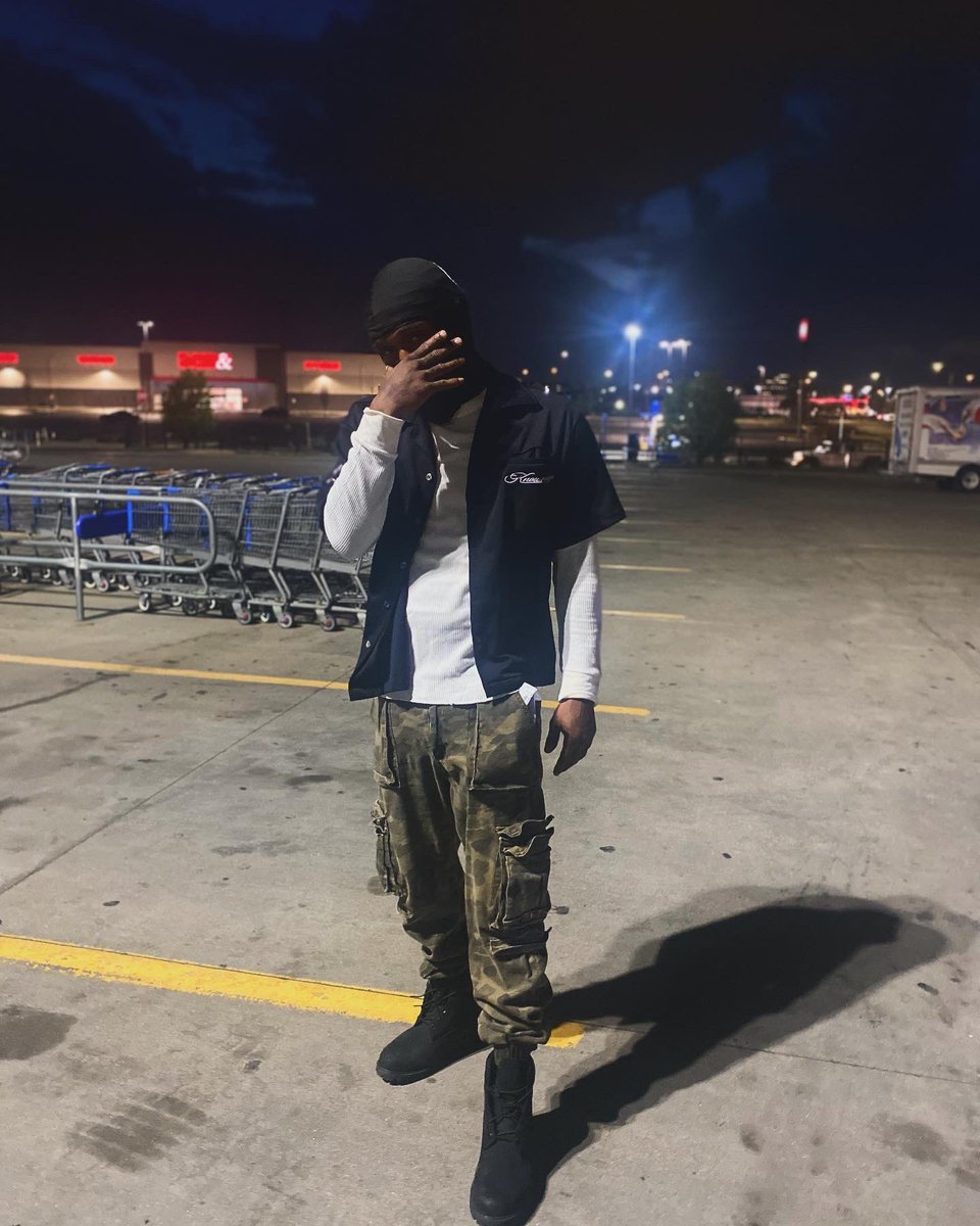 oddblazinx's tweet image. 