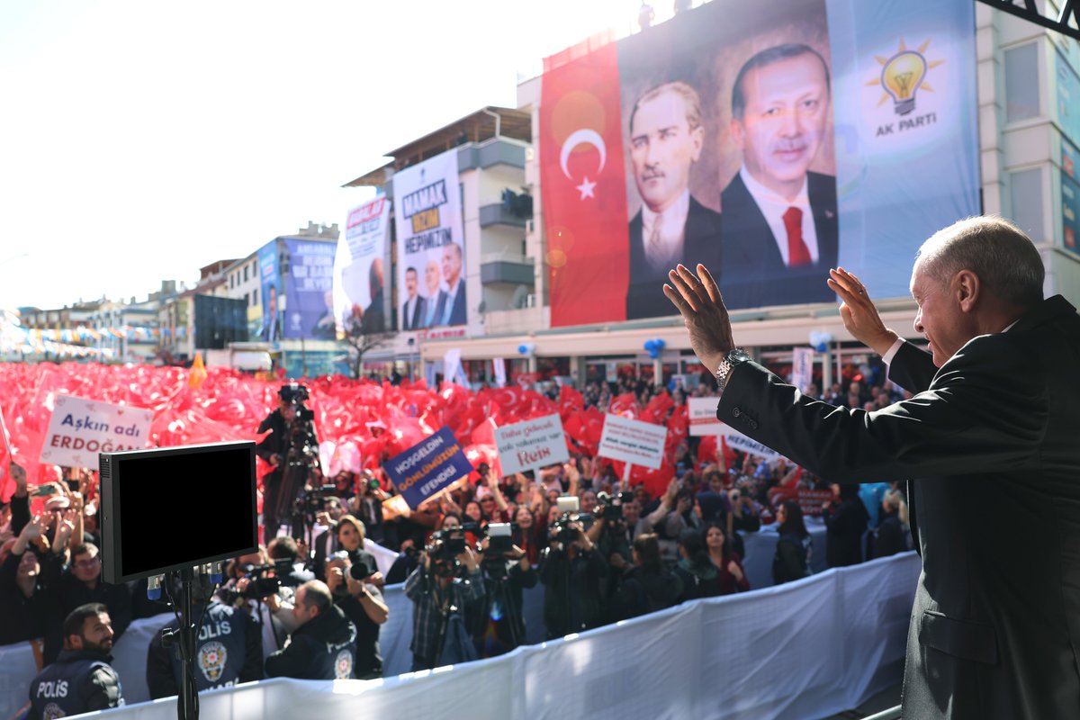 hatice_cakmak_'s tweet photo. Cumhurbaşkanımız Sn. @RTErdogan’ın teşrifleriyle gerçekleşen Mamak Toplu Açılış Töreni'ne katıldık.

#GerçekBelediyecilik'in ve eser siyasetinin en güzel örneklerinin verildiği Mamak'ta, hizmetlerimiz Ankara halkına hayırlı olsun.
#YenidenAnkara https://t.co/0uEVgU3v9h