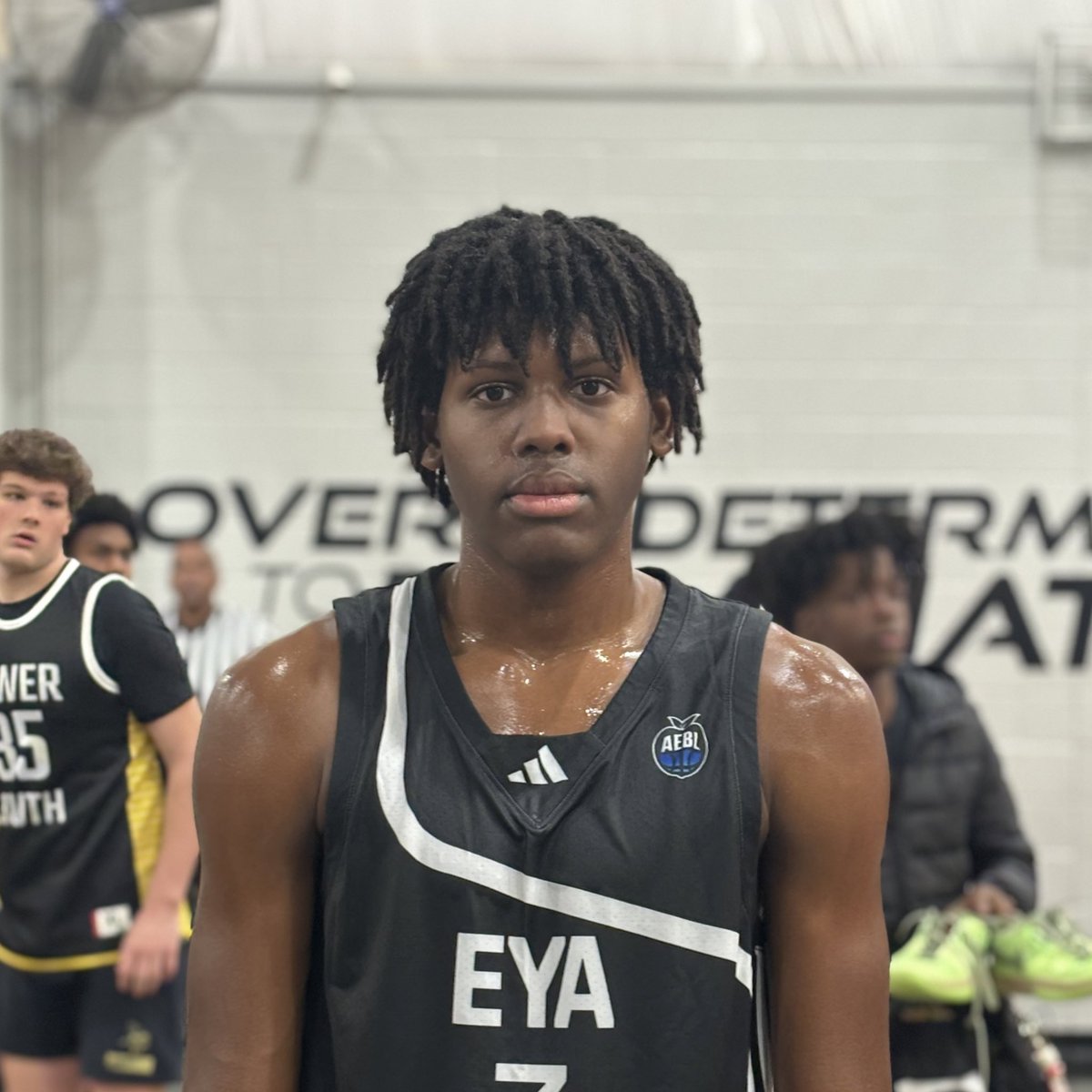 The Opening: Standout Forwards

<a href="/MASIAHJ629/">Masiah Jones</a> 
<a href="/imnotdman/">Damerius Putmon</a> 
<a href="/GeorgeShump25/">Geo Shump</a> 
<a href="/Malachi_Edgell1/">Malachi Edgell</a> 
Will Russell

📝: ontheradarhoops.com/otr-hoops-stan…