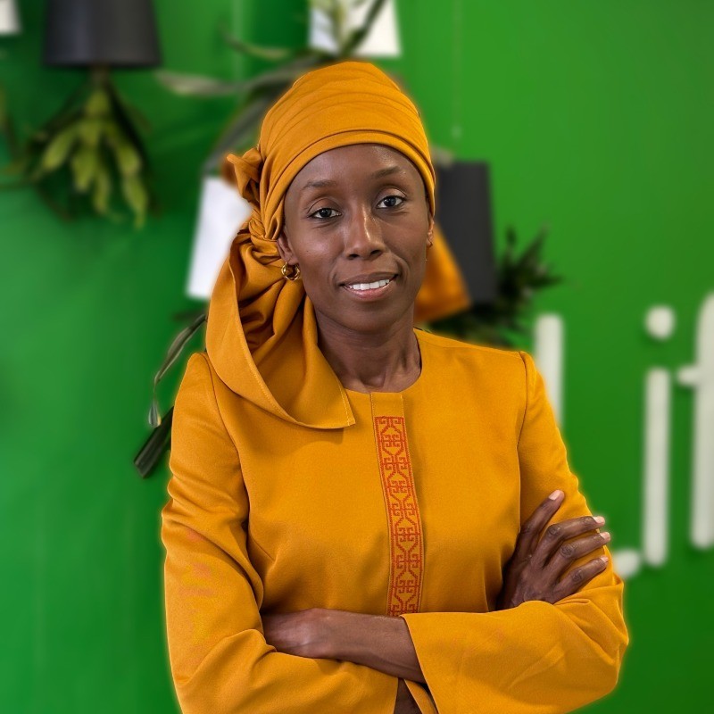 OFemMagazine1's tweet photo. Diaretou Madina Gaye Dieng, la nouvelle présidente de Schneider Electric en Afrique francophone et Îles

Informaticienne de profession avec plus de vingt ans d’expérience, elle dirigera le Cluster Afrique francophone &amp; Îles  qui compte plus de 60 pays https://t.co/R5sbBhsJrJ