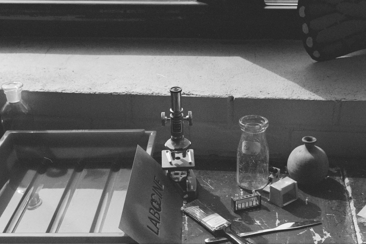 labocine's tweet photo. Our #ScienceNewWave Lab in the making - Gowanus, Brooklyn. Close-ups on Leica M3 B/W. Developed by @GowanusDarkroom https://t.co/TBU9z2XNMZ