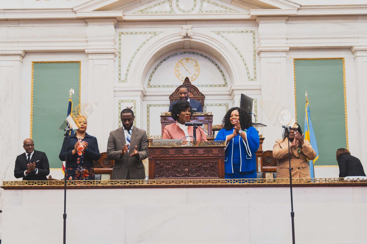 In her #PHLbudget address, @PhillyMayor proposes creating a safer, cleaner, greener city with economic opportunity for all by hiring more police, investing in residential cleaning programs, increasing homeownership, and more! bit.ly/3wWjTRR