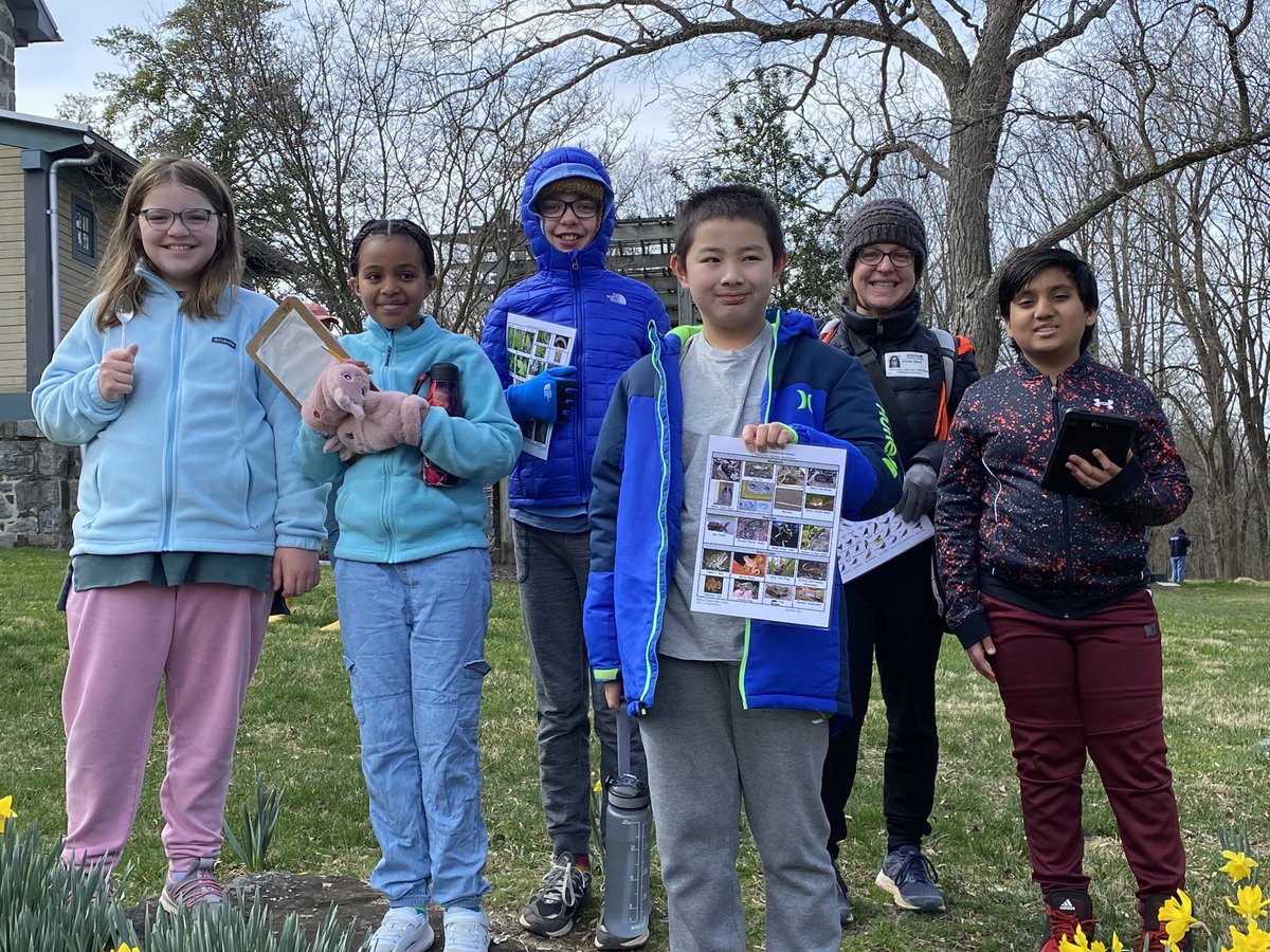 5th grade had a blast at Benjamin Banneker Park doing our yearly BioBlitz field trip where we searched for different plants, animals, and decomposers! Thank you to our fantastic chaperones and students for represented WES so well 😍
