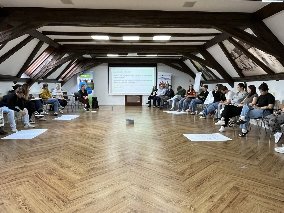 Community development and youth work students from TUDublin connecting and learning with other European youth work students in Tata Hungary. <a href="/WeAreTUDublin/">TU Dublin / OT Baile Átha Cliath</a> <a href="/TUDublin_BN/">TU Dublin Blanchardstown</a> #YouthWork #CDYW #agentsofchange #crossingtheline #youthworkworks
