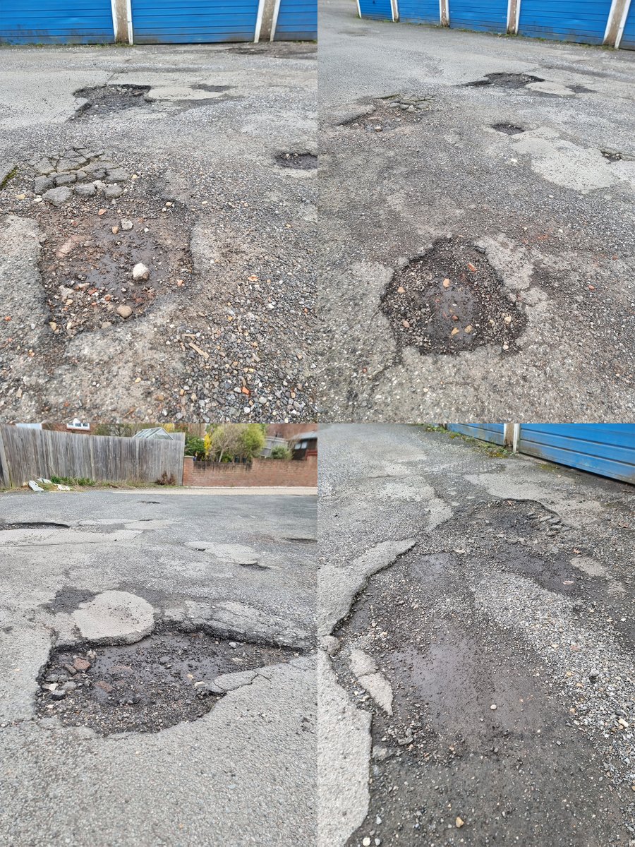GavinRainbow's tweet photo. @esccroads @wealdendistrict @UckfieldTC  I'm not sure who looks after this area (TN22 1DG, ///mixture.exposes.shortcuts) but it sure is difficult avoiding these pot holes! #potholes https://t.co/9TeQJG6dQ1