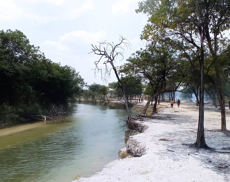 LuishPSUV's tweet photo. #19Mar Nos preparamos para recibir a propios y visitantes en esta semana santa 2024, gracias a las labores de mantenimiento de nuestro equipo de la alcaldia ya se encuentran listos para el disfrute de los turistas los balnearios curarupa y bongo.
#VenezuelaEsAlegríaYPaz https://t.co/LrpVIoHtsC
