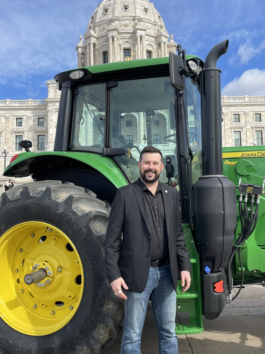 MNAgEnergy's tweet photo. Great #MNAgDay2024 rally and discussion with key #mnleg and policymakers. Thanks @ThommyPetersen &amp; @SpencerIgoMN !! @rdoequipment @MNFarmBureau https://t.co/A1MYt0O5Zh