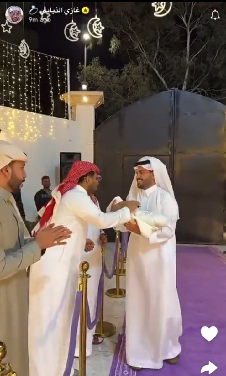 YZAD89034's tweet image. خلوكم جاهزين ومستعدين
معي غازي الذيابي
بعد شوي لكم عندي 50.000 ريال كاش💰
بمناسبة حفل إستقبال #النصر_بن_غازي
المطلوب منكم ريتويت لهذي التغريدة وتتابعوني @AbrahymAls89034
وتابع @azer123yy
السحب بعد أقل من ساعة موثق بالفيديو شاركوا وفعلو التنبيهات 🛎️
#فوازير_غازي_الذيابي4