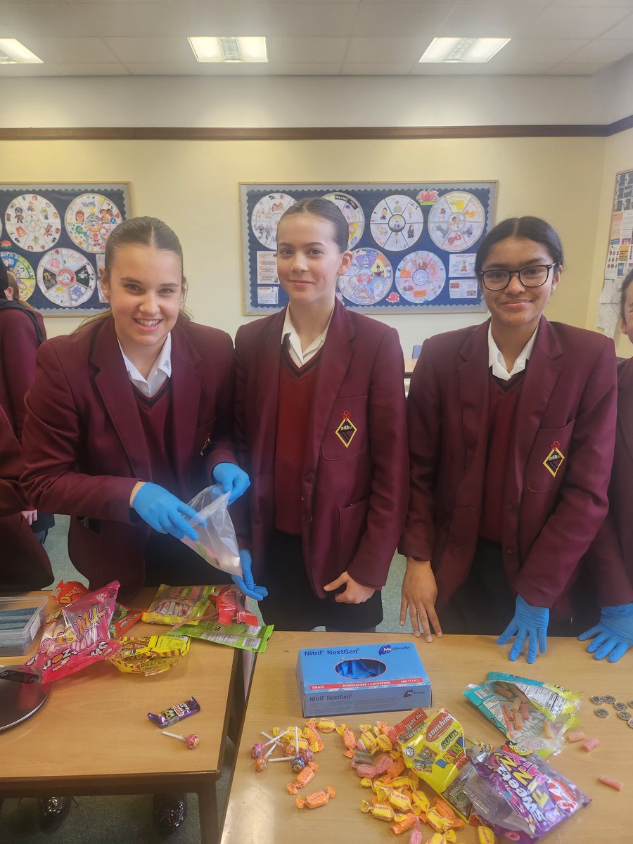 eirianruth's tweet photo. Amazing efforts from my brilliant tutor group raising money for Well-Good charity 👏💧 https://t.co/oFdEXoHGLB https://t.co/pW62D3gW9r