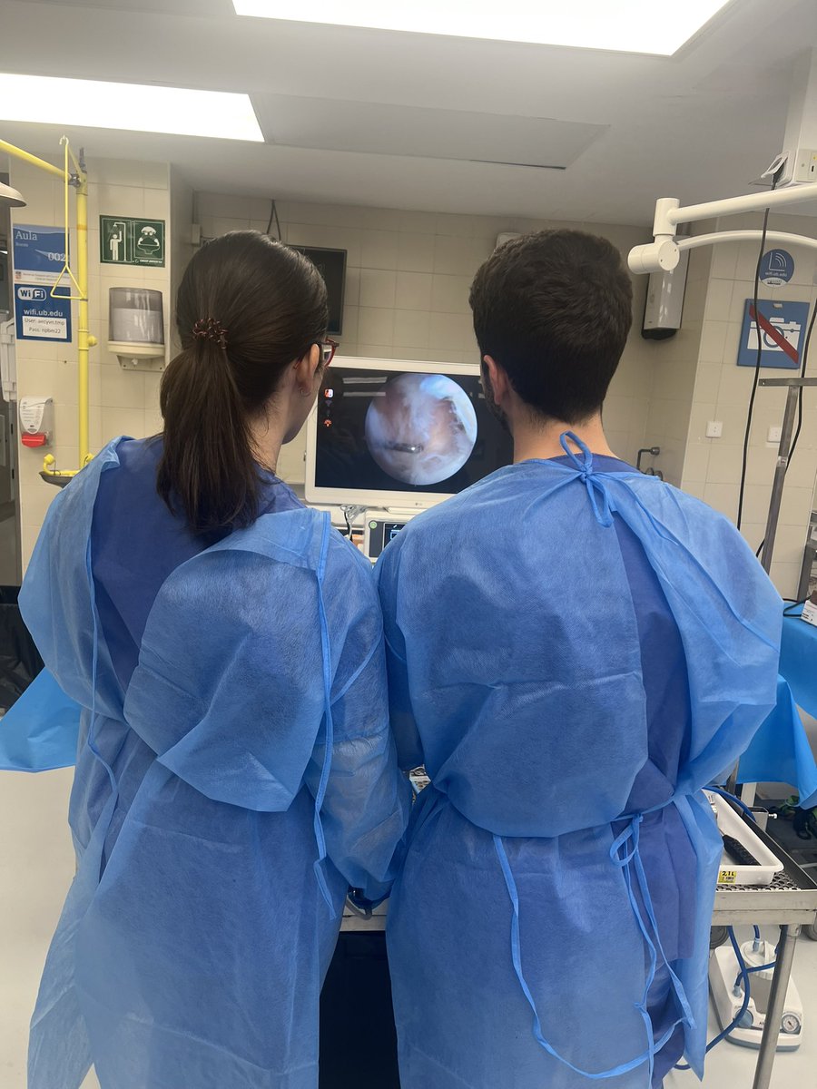 Avui els residents de COT del <a href="/parctauli/">Consorci Corporació Sanitària Parc Taulí</a> han participat durant tot el dia al curs d’artroscopia d’espatlla i genoll sobre cadàver de la mà de <a href="/SmithNephew_esp/">Smith-Nephew Iberia</a>