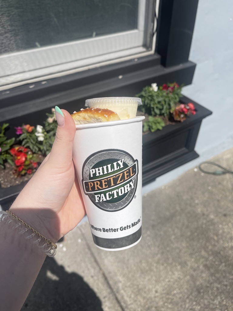 FINALLY, Spring is here! 😅 Time to grab a snack and get outside! 🌞 🌻 

#spring #flowers #sunshine #getoutside #warmth #sunnyday #meme #viral #LOL #phillypretzelfactory #food #pretzels #order #dips #newitem #menuitem #new #philadelphia #nj #ny #jersey