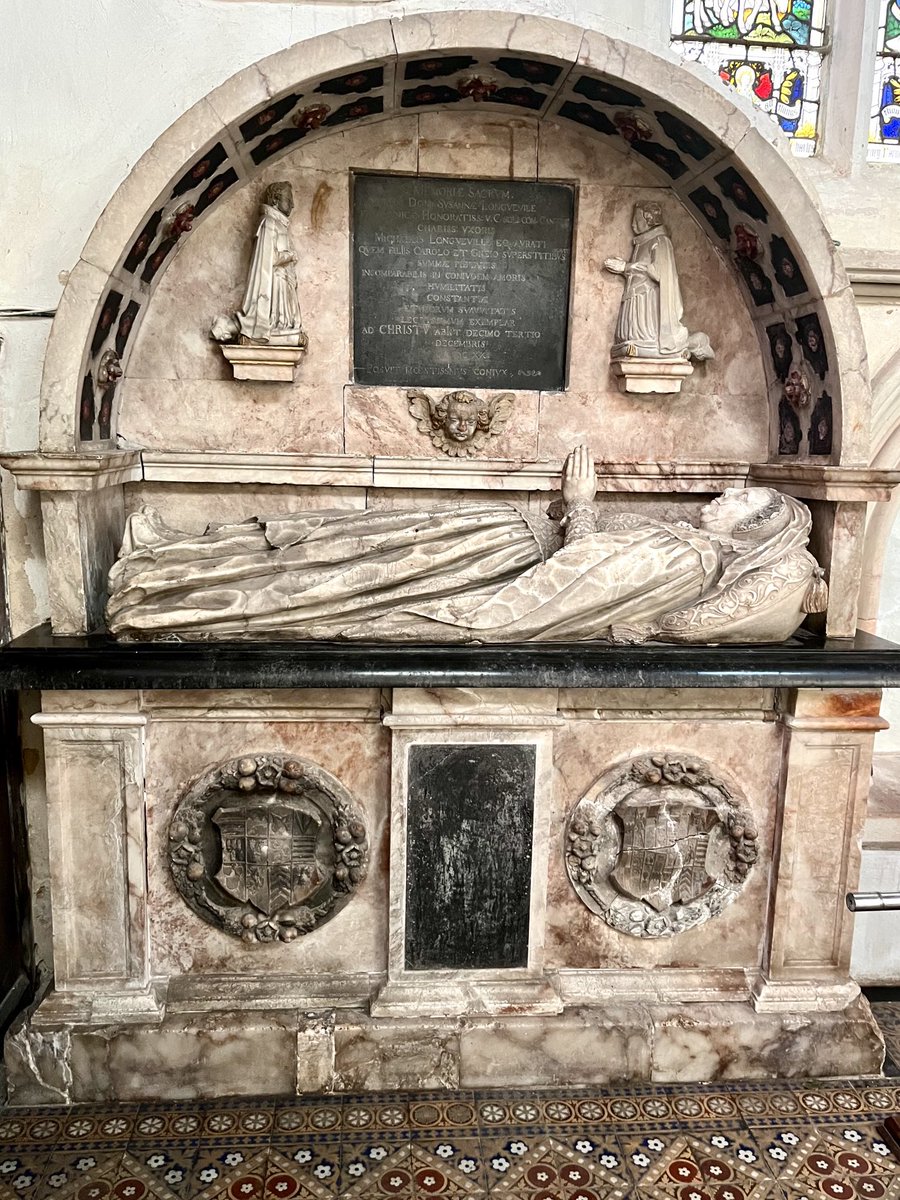 The impressively detailed 17th century tomb to Susanna Longueville, Countess of Kent, and her two sons 🤩
Church of St. Edmund or St. James, Blunham, Bedfordshire.
Photos of details in a thread below…