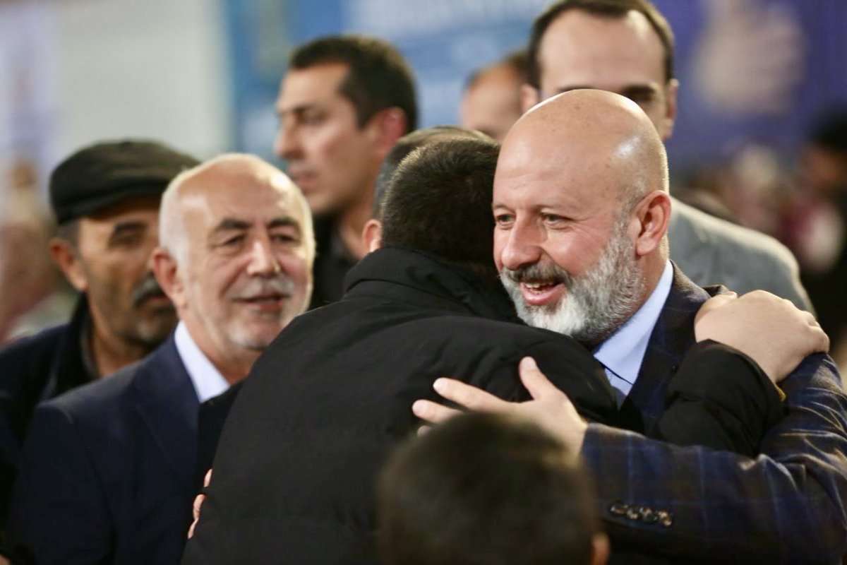 ahmetclkbyrkdr's tweet photo. 📍#Generalemir

İftar soframız birlik, beraberlik ve bereket dolu ☺️

Rabb'im tuttuğumuz oruçları kabul buyursun, gönlümüzü her daim bir eylesin 🤲🏻 https://t.co/DoTSmaIbUi