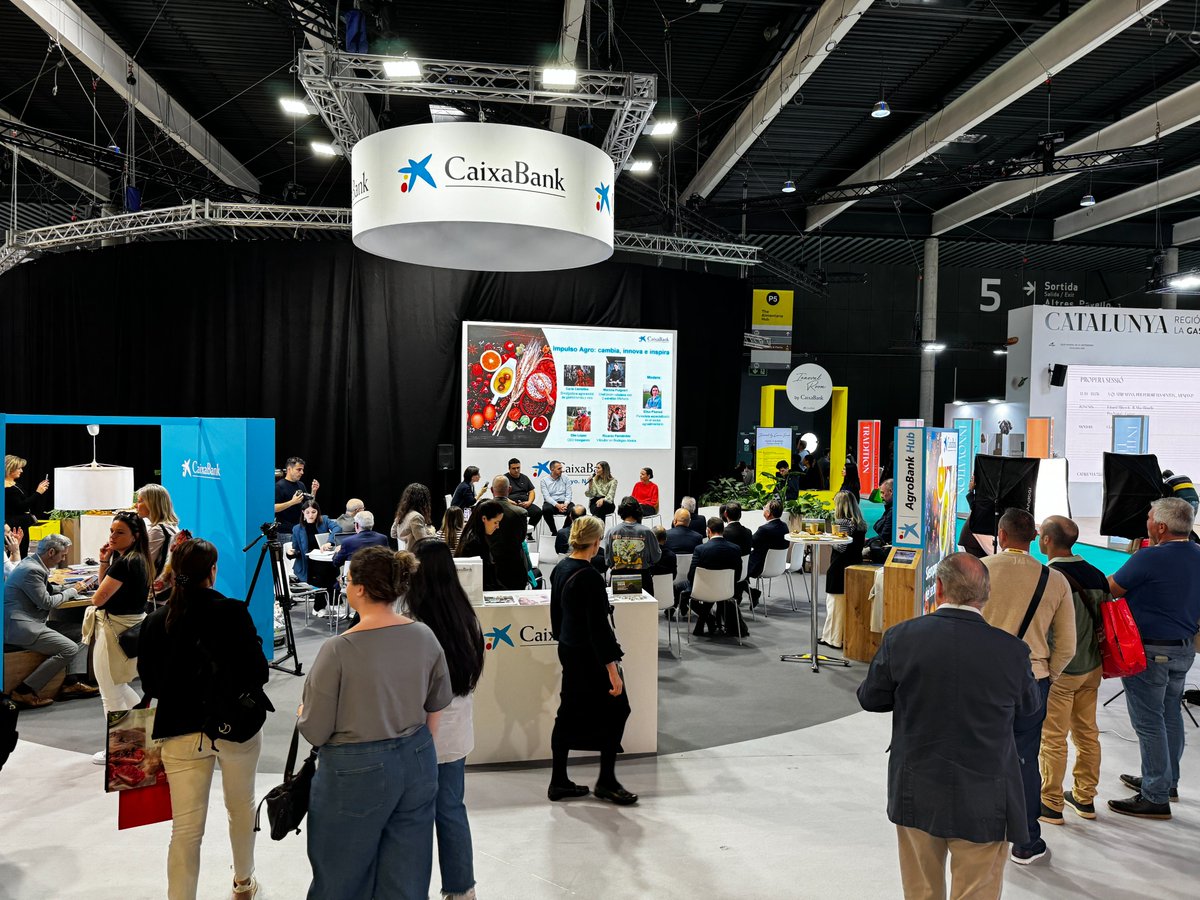 bculinary's tweet image. ⚡️Hoy en @AlimentariaBCN @BegoRodriguezR, directora de #BCCInnovation, ha presentado las iniciativas #100jóvenestalentos e  #ImpulsoAgro (que desarrollamos con @AgroBank_CABK), que apuestan por el #talentojoven del sector gastronómico.