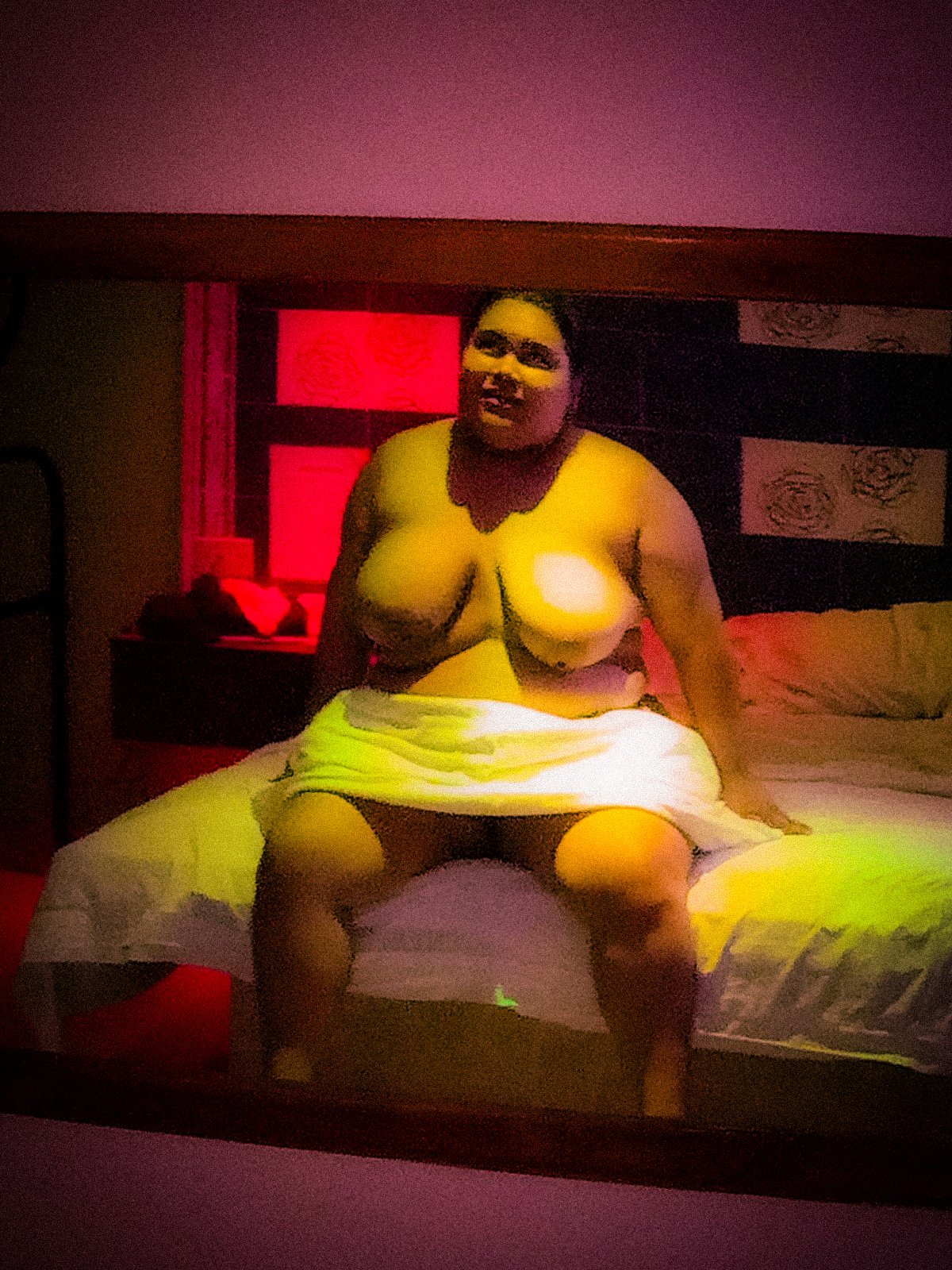 Y si me encuentras así en la cama de un hotel 🥵😈 https://t.co/CK24DB7kcB