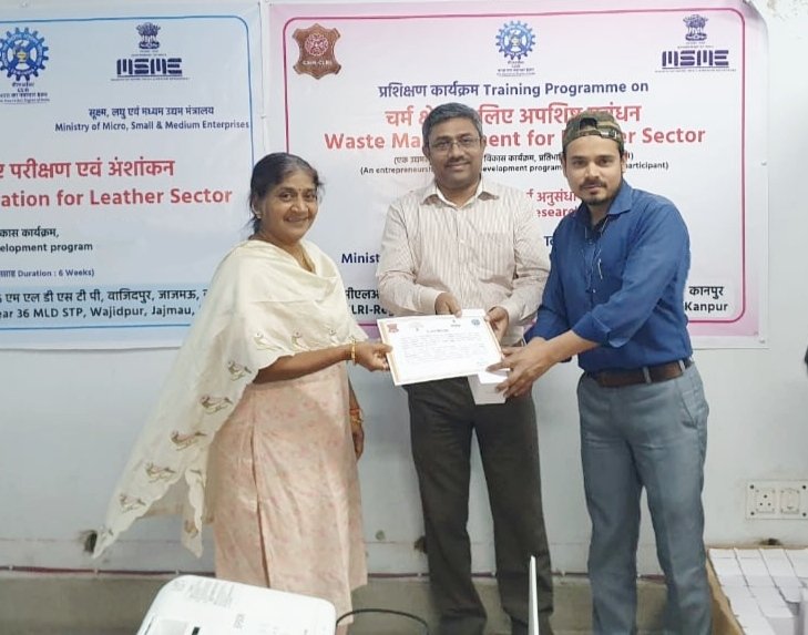 Mudassir_India's tweet image. Awarded the Certificate for successfully completing the training program on "Waste Management" and "Testing &amp;amp; Calibration for Leather Sector".
Sponsored by The Ministry of #MSME, Government of India Organised by #CSIR-CLRI at Regional Centre, Wajidpur, Kanpur  (U.P.)

#CLRI