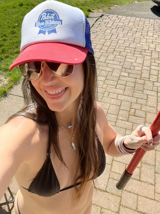 Surprise MFC appearance see ya in 30 mins https://t.co/H1vhMYavbl<a href="/tag/myfreecams"class="tags"><span>#myfreecams</span></a>