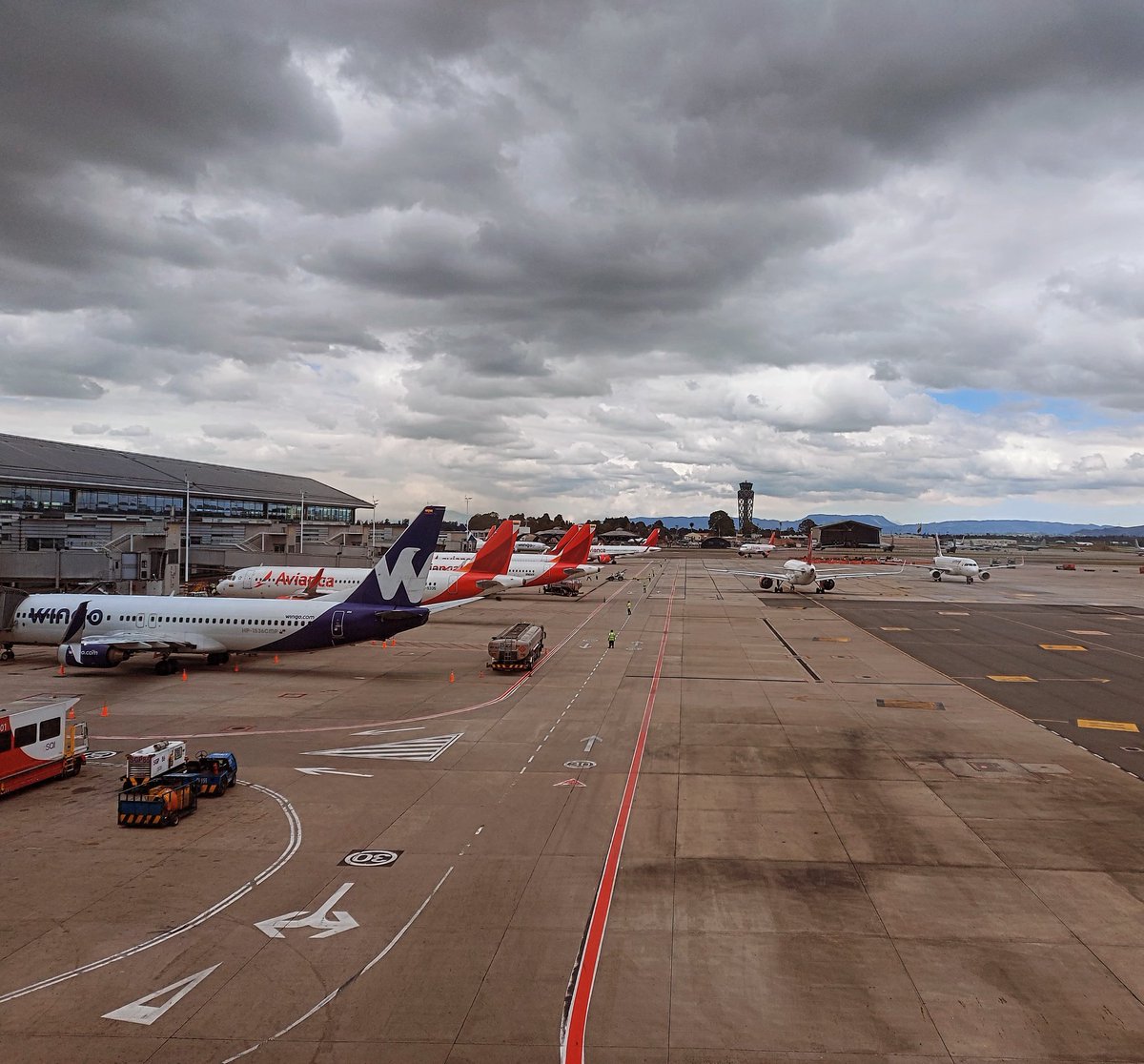 El @BOG_ELDORADO .. 
#airport #airportlife #planespotting #avianca #wingo