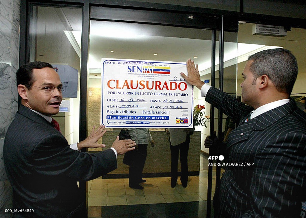 ArmandoInfo's tweet photo. Una investigación de la justicia estadounidense detalla los montos de los sobornos que, desde diciembre de 2016, Orlando Contreras Saab recibió de Alex Saab y luego transfirió para beneficio de José Vielma Mora 
#ArmandoHistorias2023 
👉🏻https://t.co/v5AR7sWohD https://t.co/zLnjcmpXhe