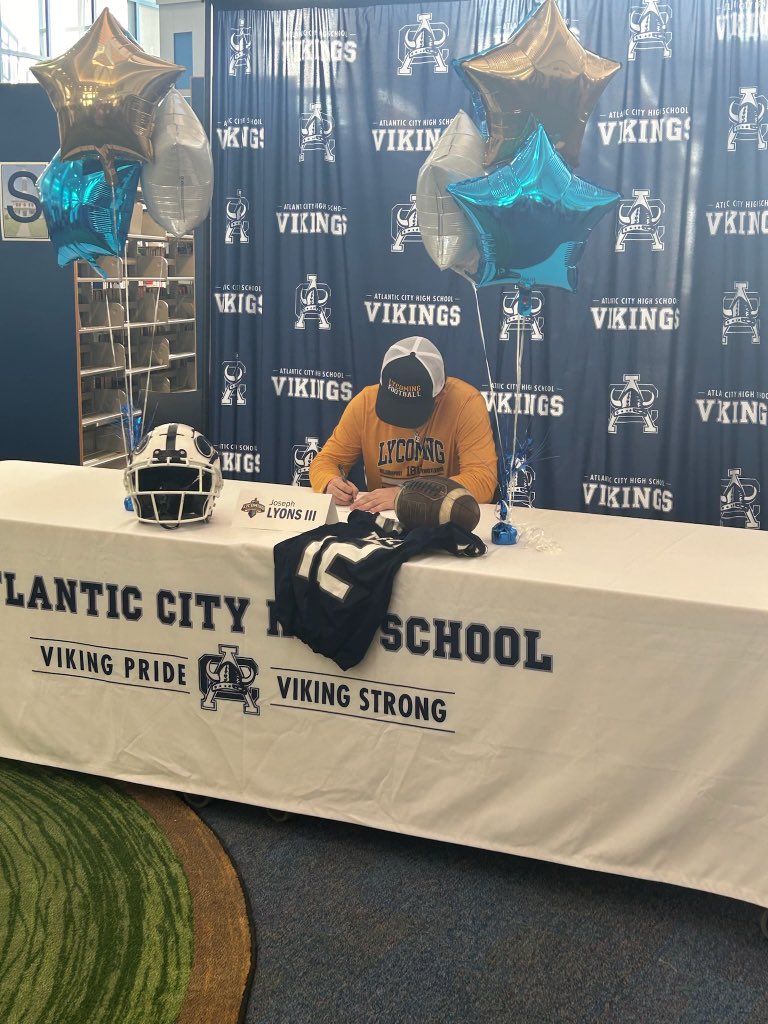 joseph lyons III tweet media